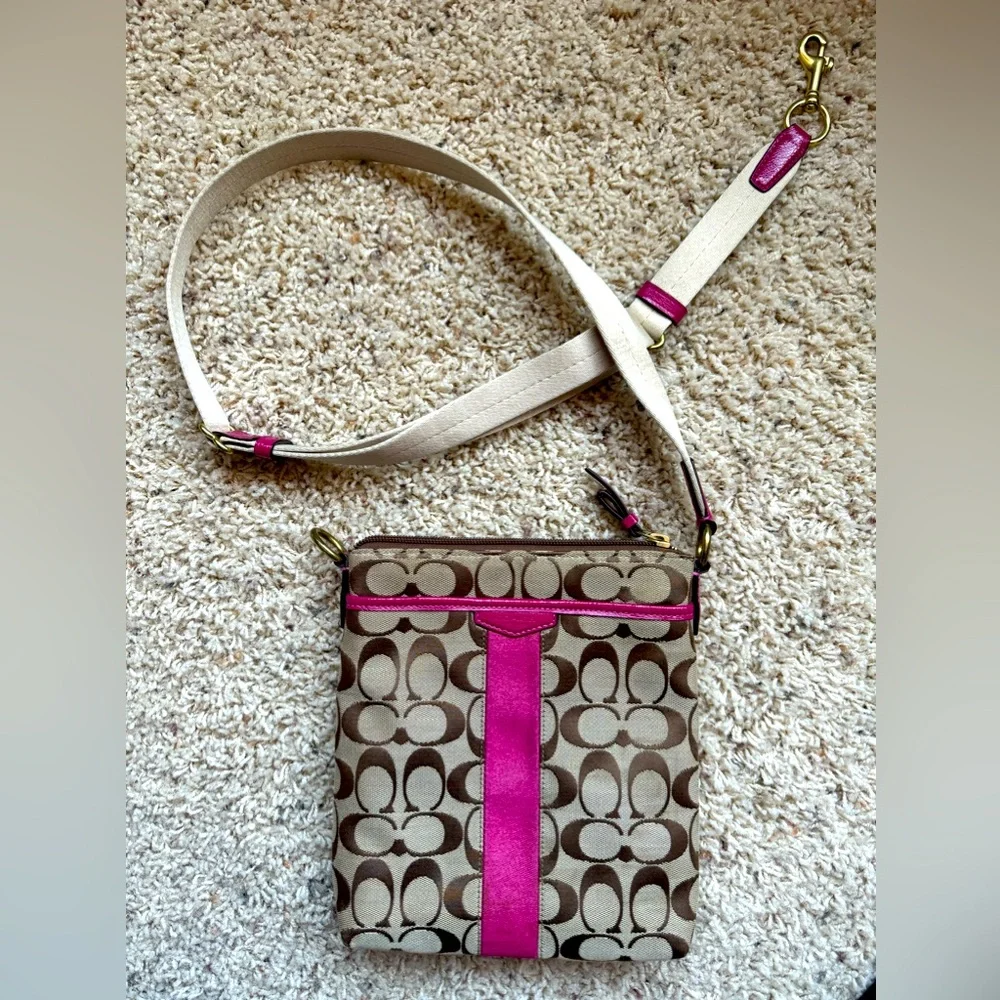 Coach Monogram crossbody - Picture 1 of 8